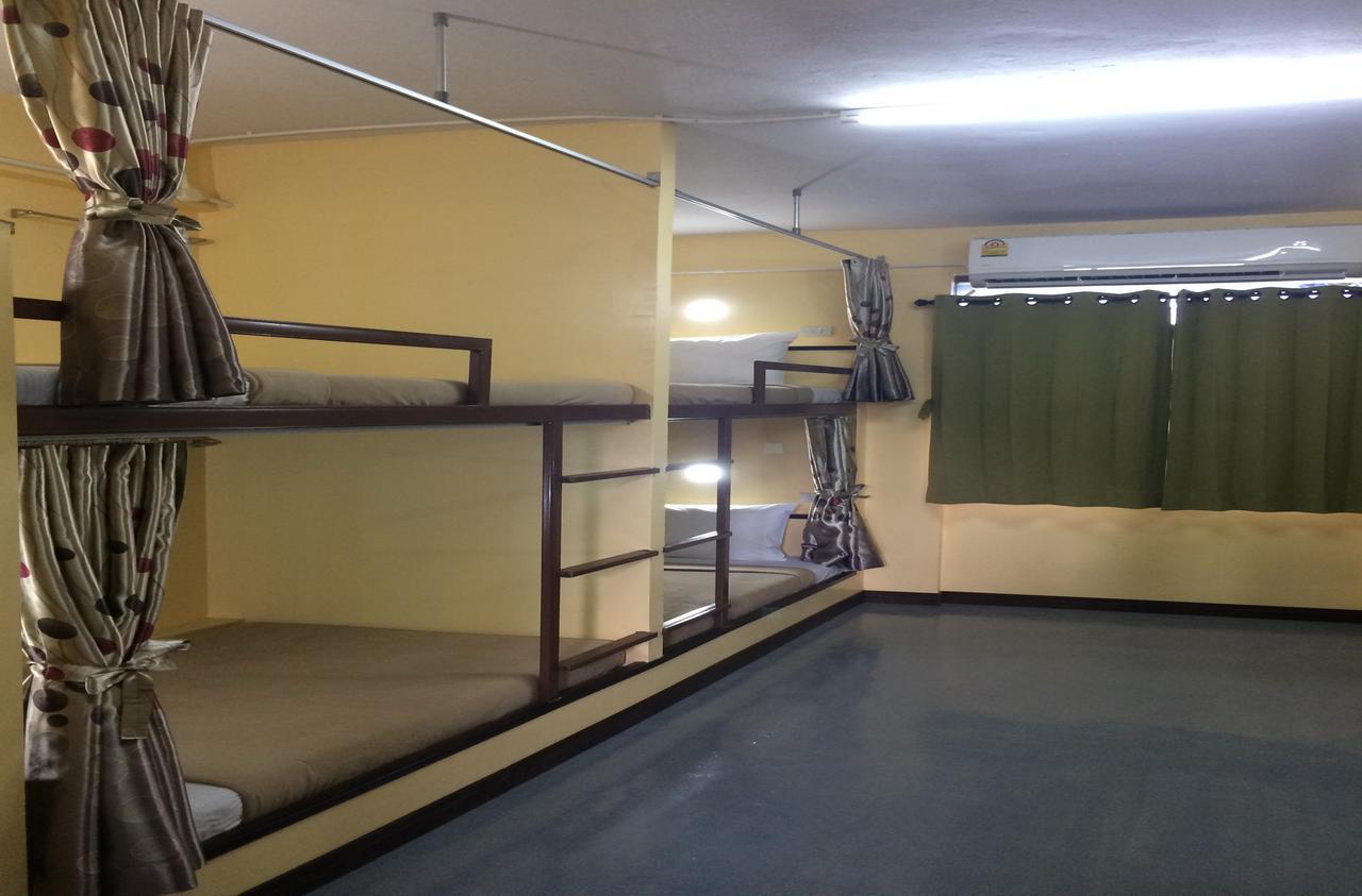 Sleep Well Hostel Krabi town Εξωτερικό φωτογραφία